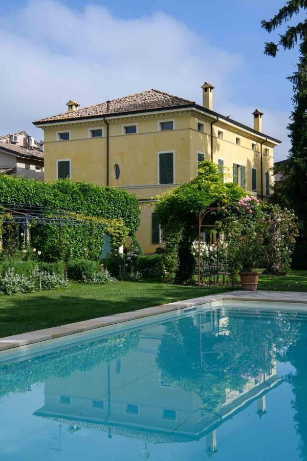 Villino Di Porporano Bed & Breakfast Parma Exterior photo